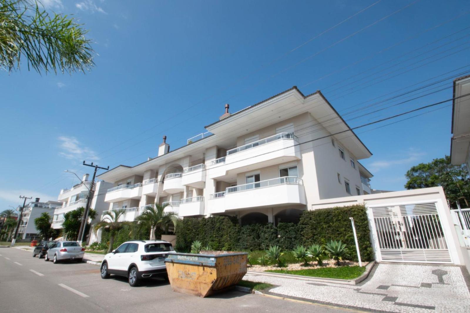 Apto De 4 Dormitorios Em Jurere Internacional Florianopolis Exterior photo